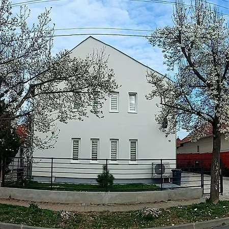 Lux Apartmanhaz Apartament Hévíz