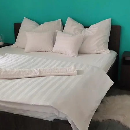 Lux Apartmanhaz 公寓 *