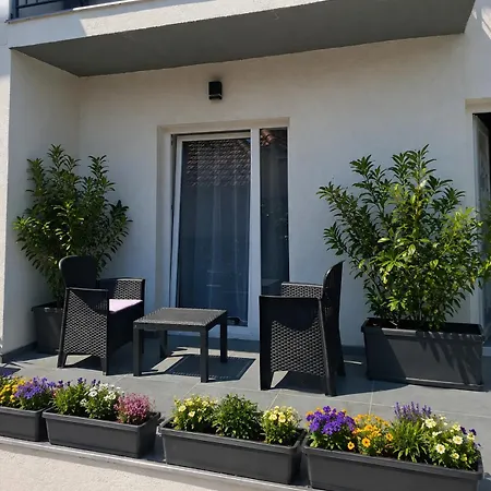 Lux Apartmanhaz Lejlighed