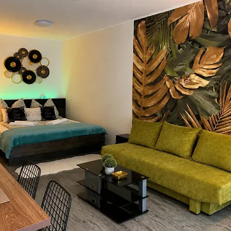 Lux Apartmanhaz דירה *