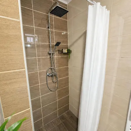 Lux Apartmanhaz דירה Hévíz
