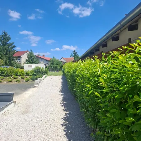 Lux Apartmanhaz Lejlighed